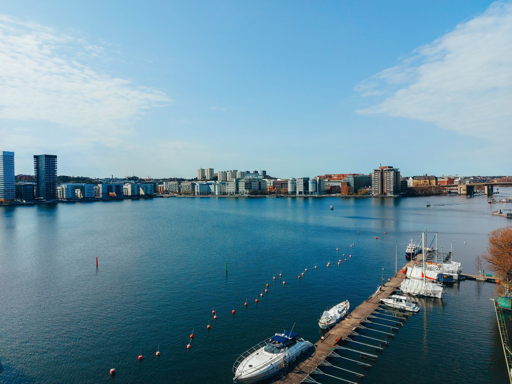 Andrahandsuthyrning till företag i Stockholm – regler du behöver känna till