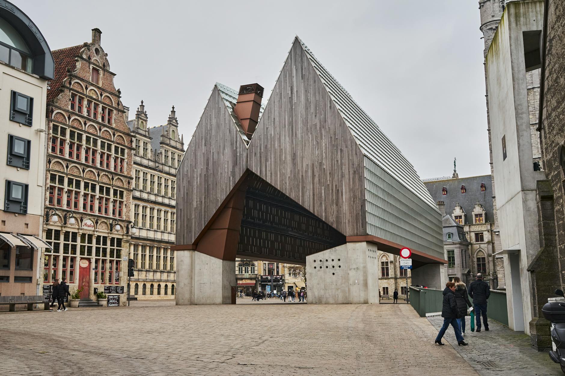 Business Accommodation in Ghent: A Complete Guide for HR Managers