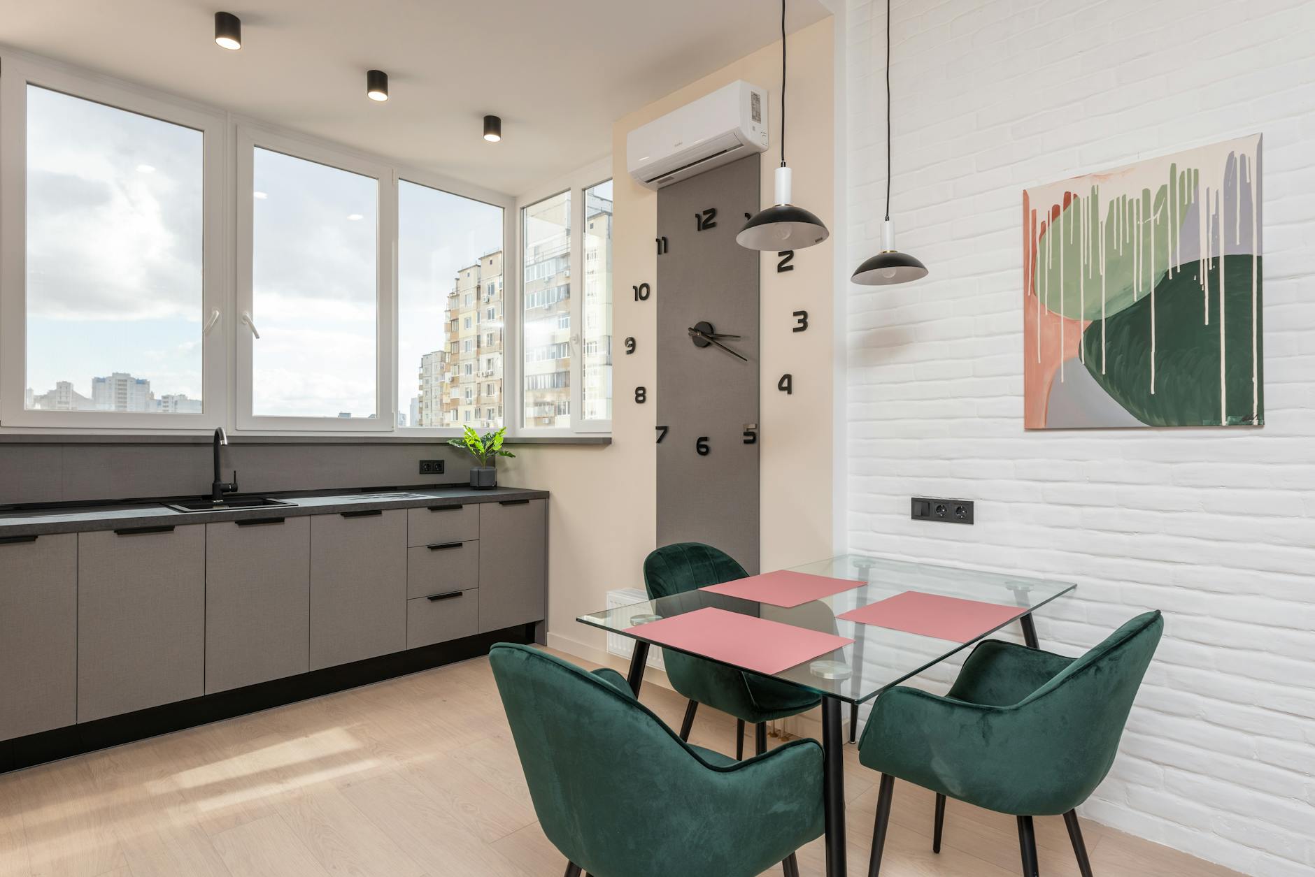 Cómo alquilar vivienda a empresas: guía completa para propietarios 2024