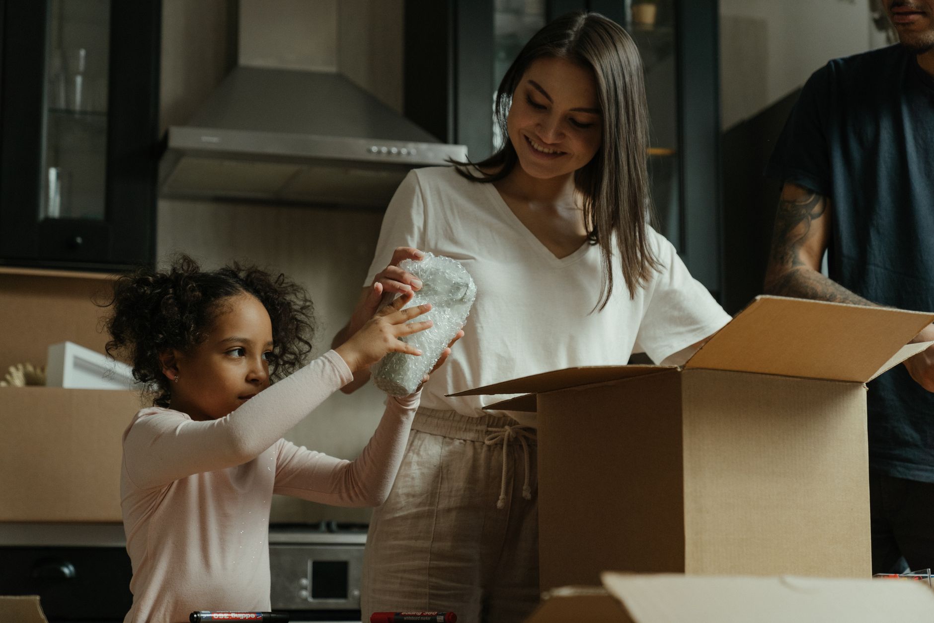 Corporate Housing vs Relocation Housing: What HR Managers Need to Know