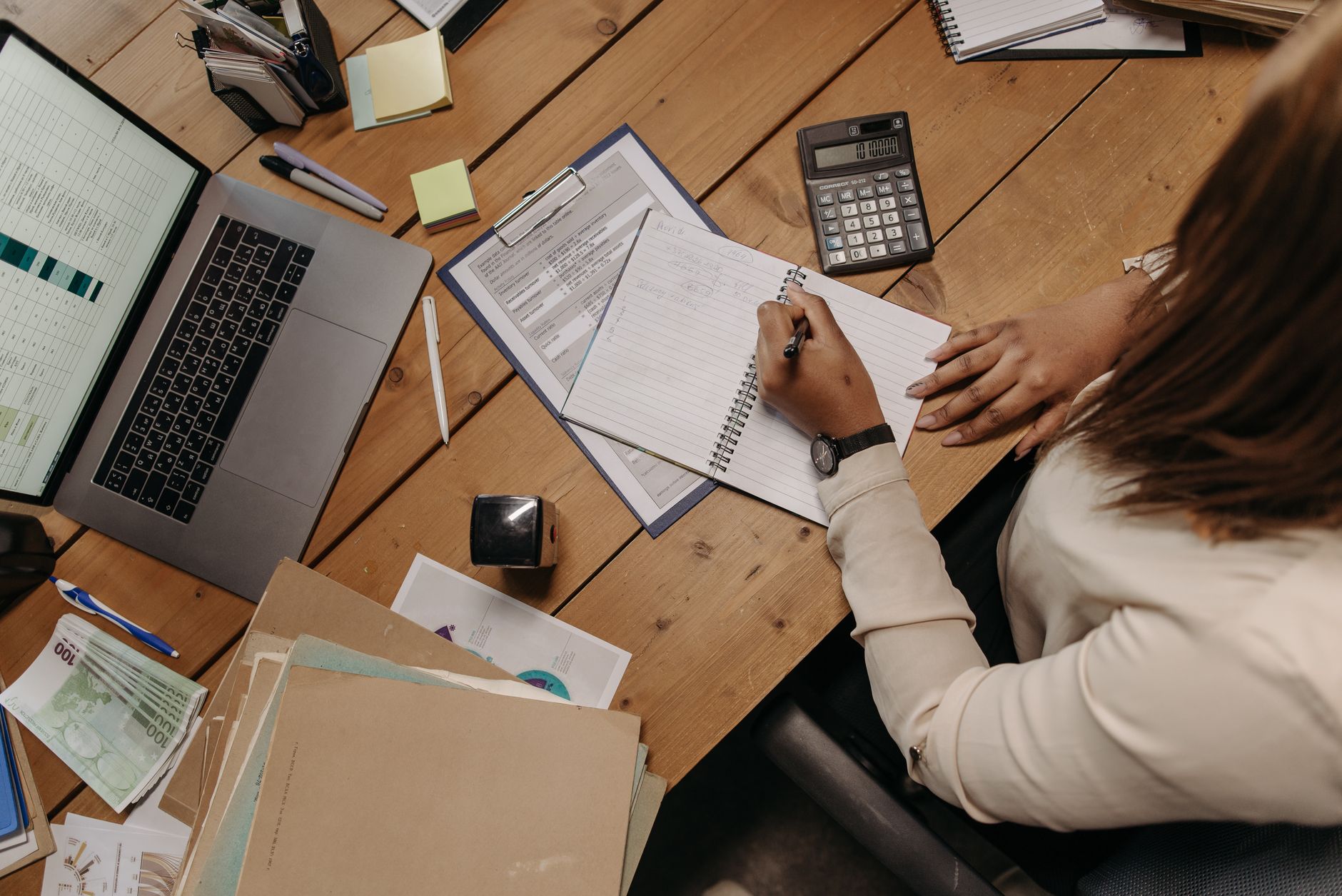 Planificación de presupuesto de alojamiento corporativo: guía para responsables de compras