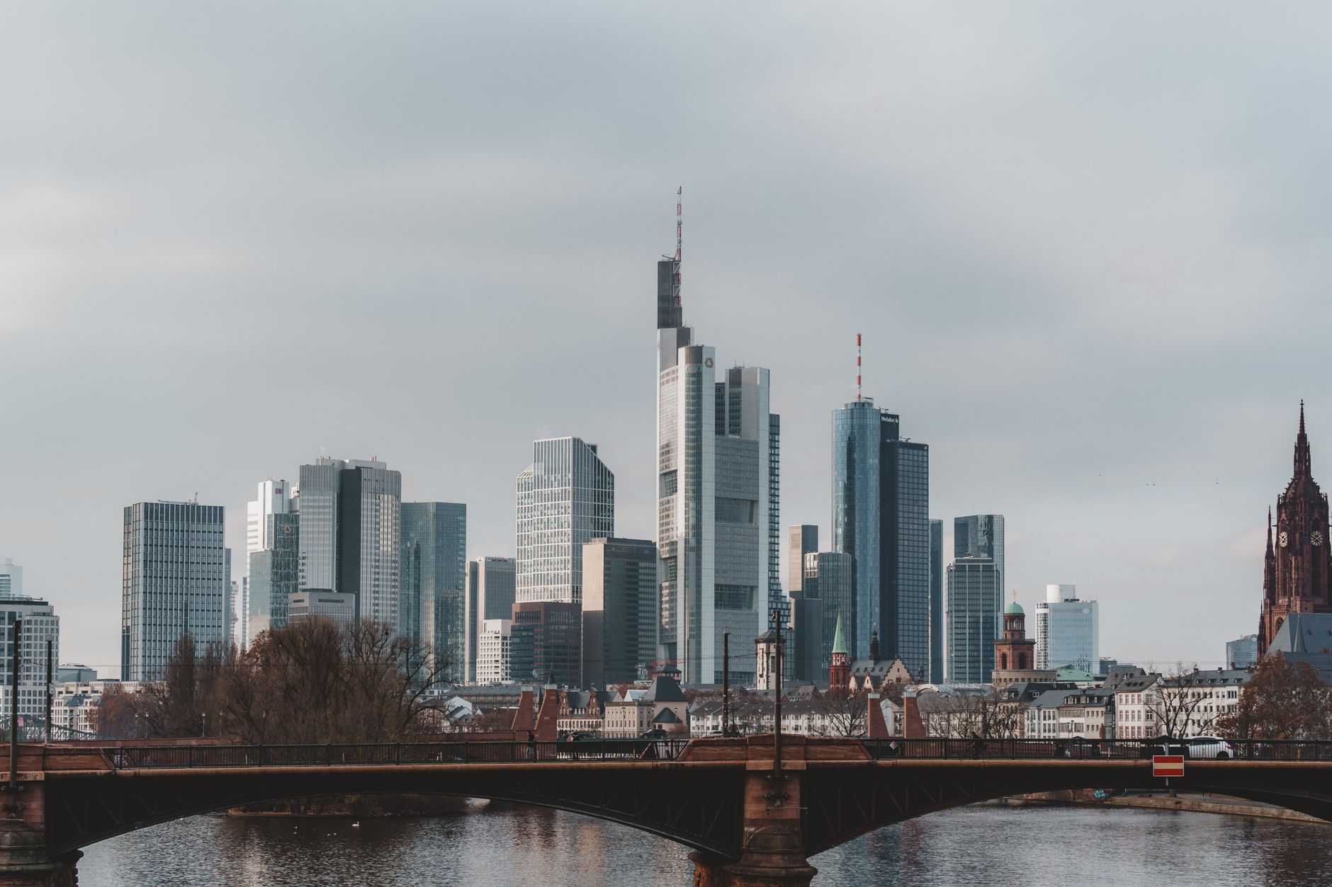 Vier Monate Firmenwohnen in Düsseldorf: Was Projektteams wirklich brauchen