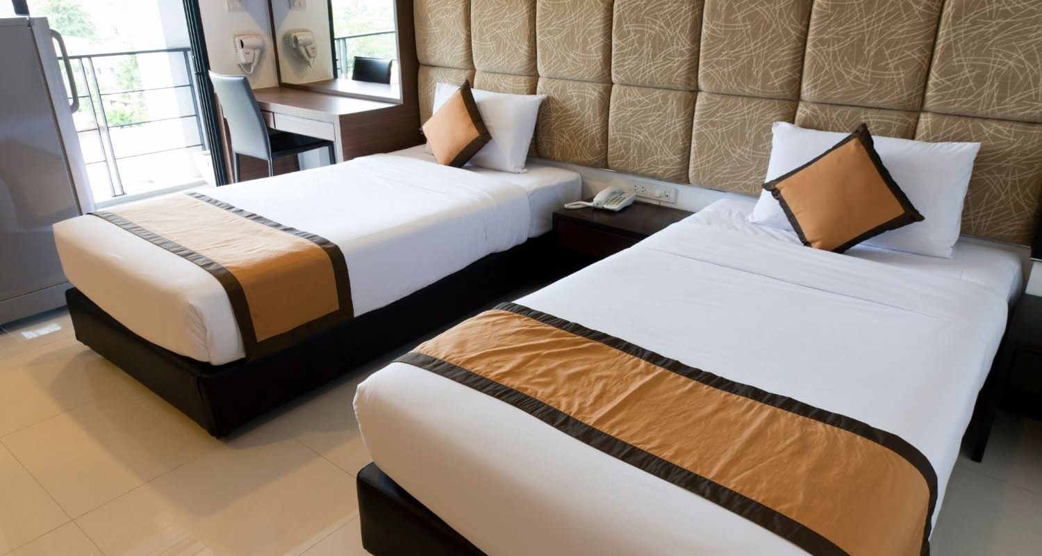 Difference between Hotel, Airbnb & Rentaborg
