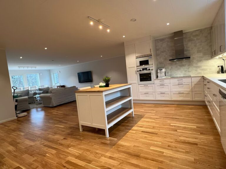 039e3bd5-445d-43be-a5c3-e009176d71fb