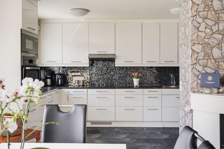 226df87e812995f90fd1045830bea38d3bf4d7b19ba8717130fd755982e16f14