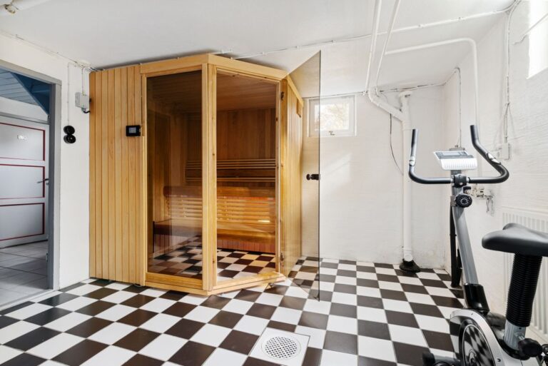 5b4bde71554b4944beadfb4c0a5bfa541846a150cbfe546582bc90c7490a12a9