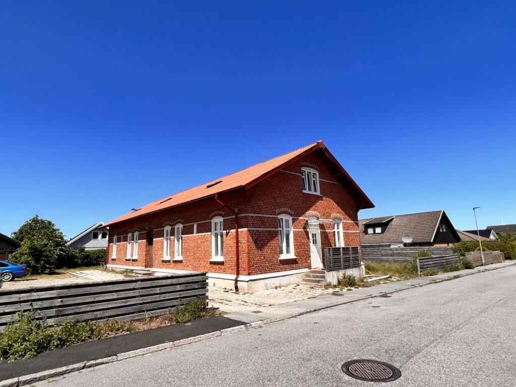 Husförmåner kan påverkas negativt om en fastighet står tom. Läs om riskerna, kostnaderna och hur du skyddar värdet på ditt hus