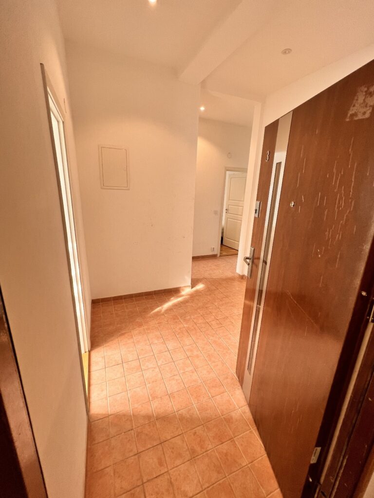 WhatsApp Image 2025-11-06 at 20.47