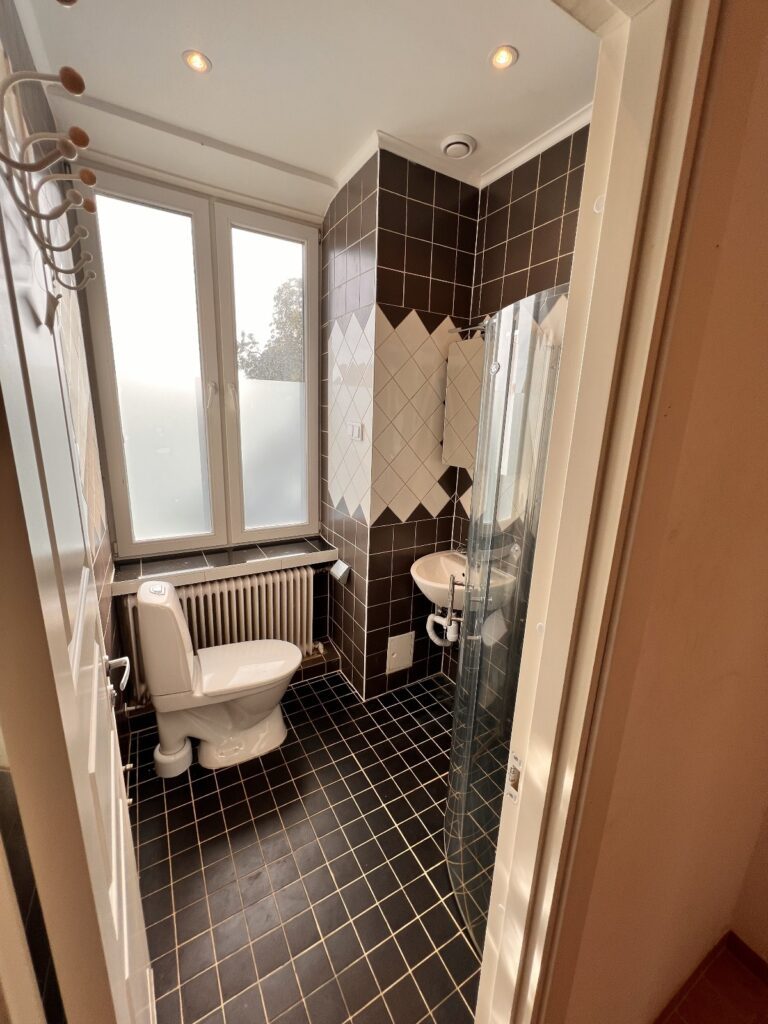 WhatsApp Image 2025-11-06 at 20.47