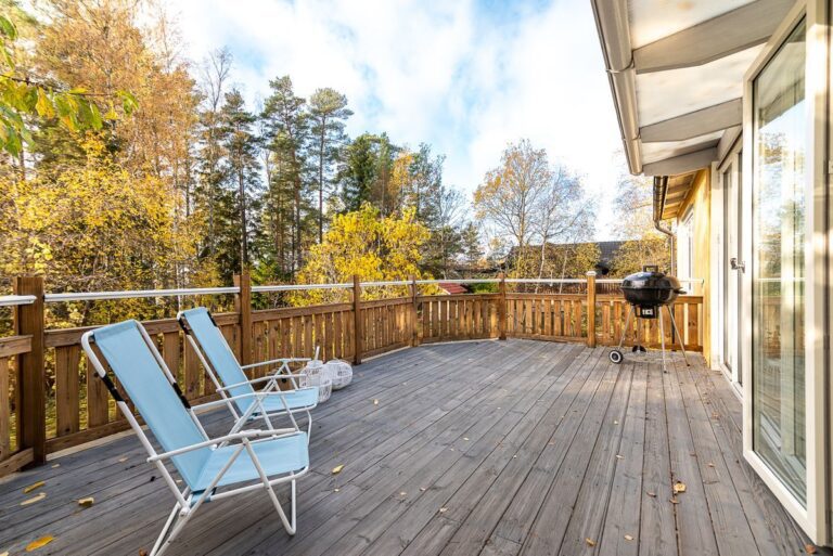 b882defa6eeef09ece6e636aa5627f8cd009c6c8c04adc49a37237c03dde4349