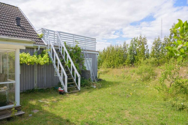 När telefonen ringer från Rentaborg: Så går det till när vi handplockat din bostad