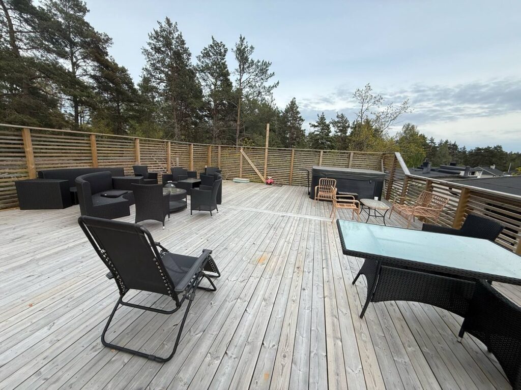 Find your ideal temporary housing in Sweden with our expert guide. Make relocation or short-term stays simple & stress free