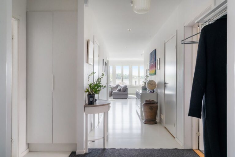 fc6ee2fd79cd68a9fd3572bf4d2d336a294338f723d873b8fe07a8a49f7528ee