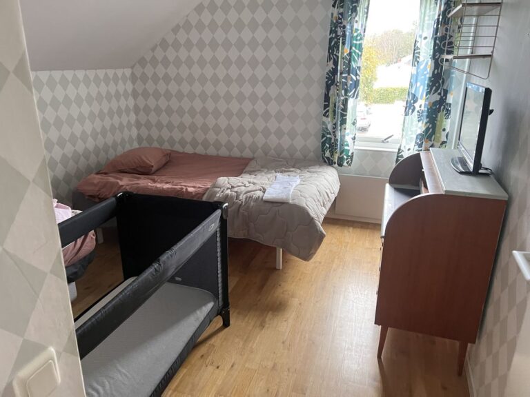 6d4d13ece41907748b89ba5d11aecddbb457ec527b8f653f713437d2c9d2f00c