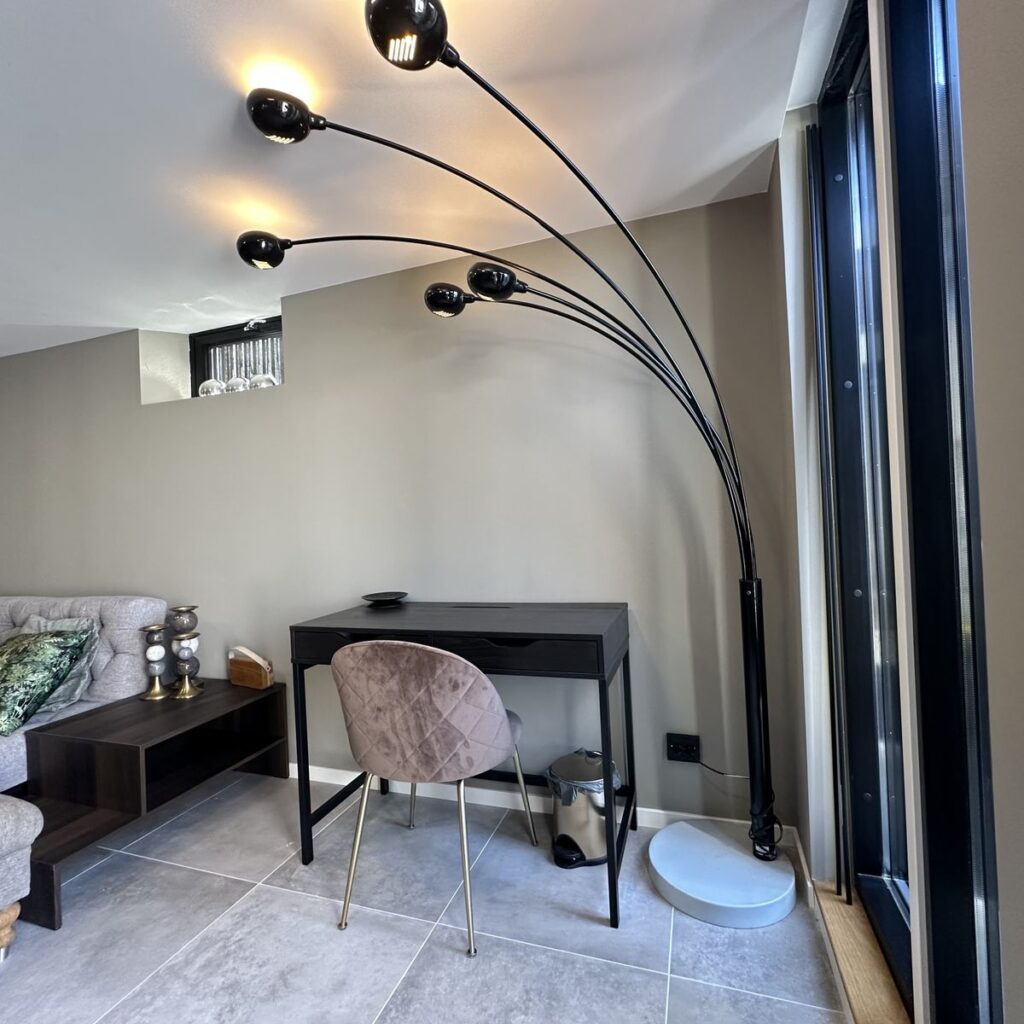 Looking for a smart choice for travelers? Corporate Apartments offer space, convenience & cost savings ideal for stays.