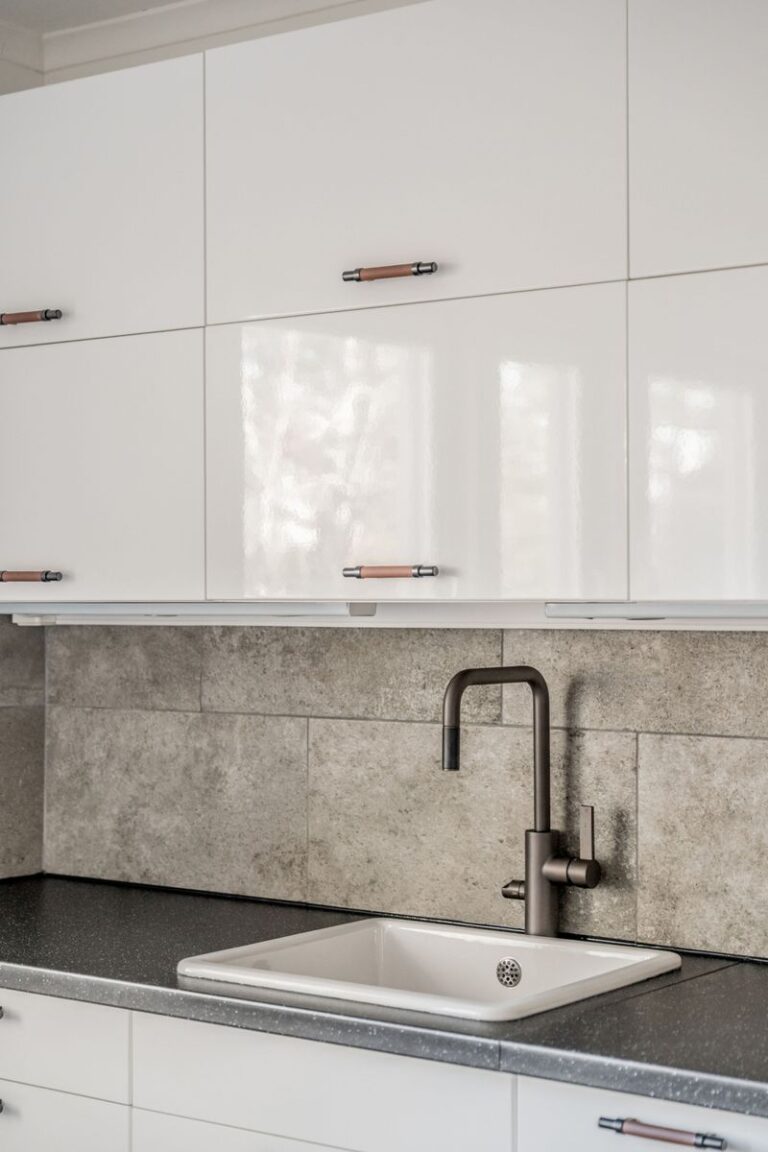 f2da500de03528d88e5c5617a8b1dd168779ba2192440d76853bb7f583c671b1