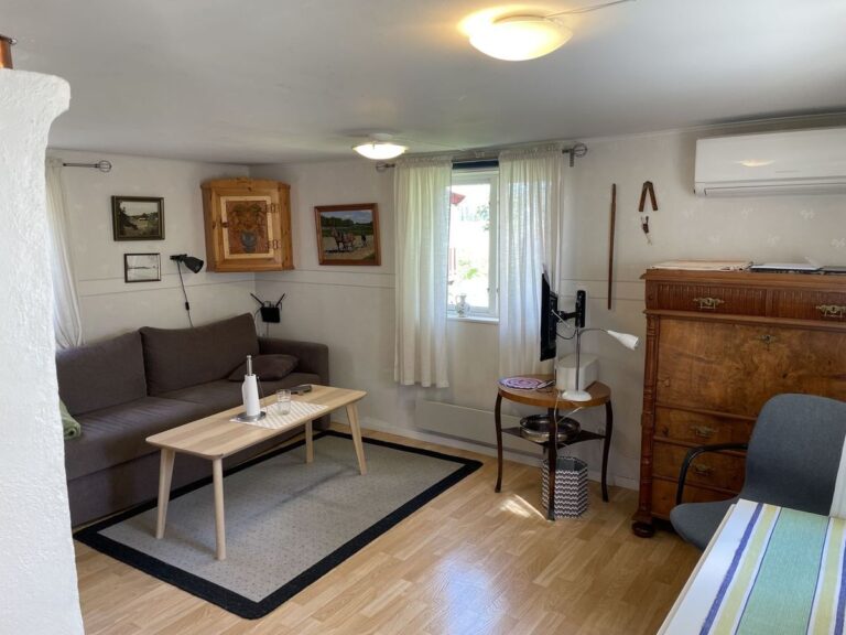 3621f529c3a1a5bf3e91651a88b695e0755fc2e4abb64625994b1b1631bb780b