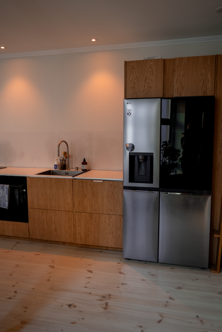 4b810d912f829dc922958952583b6b8406a71d6df2bdd38f5fa438feec14e999