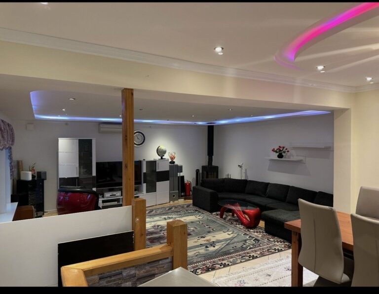 dac2b50b3df36b604d763e008cf5047aa9a06a56fb26c6af2cdb54672c45f7f1