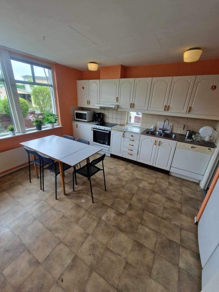 fb5accaae640a3584d230d44b361329f32ff3dbe4df6d1cb8dca290b804677dd