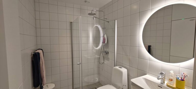 23c7a75de8825269d9ab1177a45b2dd486748f0a772e4845eebceaf0d4de3161