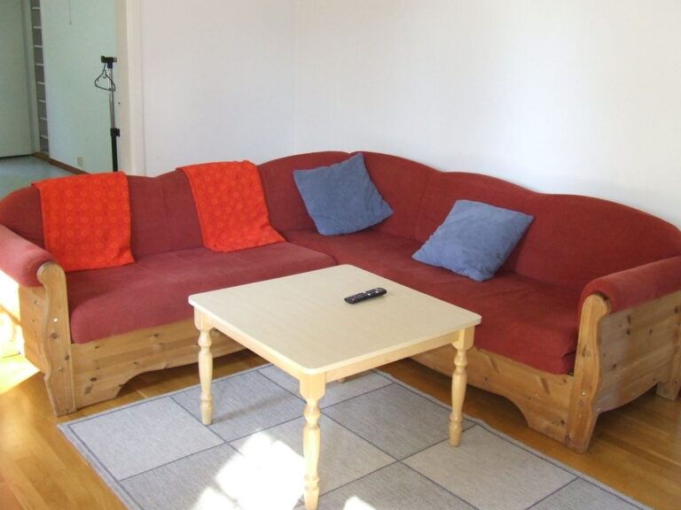 55b0f2b8ce1041e1f38c2a1407a821199ad3348c4331a98d8e950128ae81522a