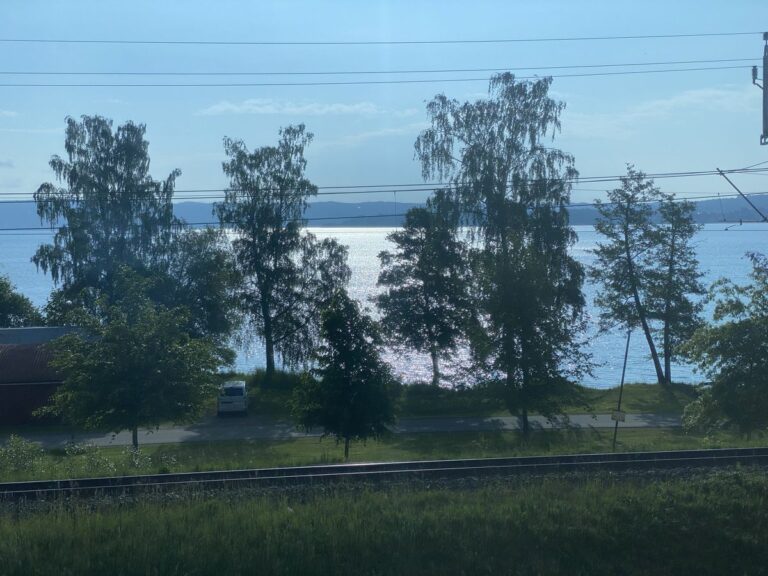 853becfdc46a41adb0b61c04b4b28c9eede01e2367a6d397f119d873ae53c8b3