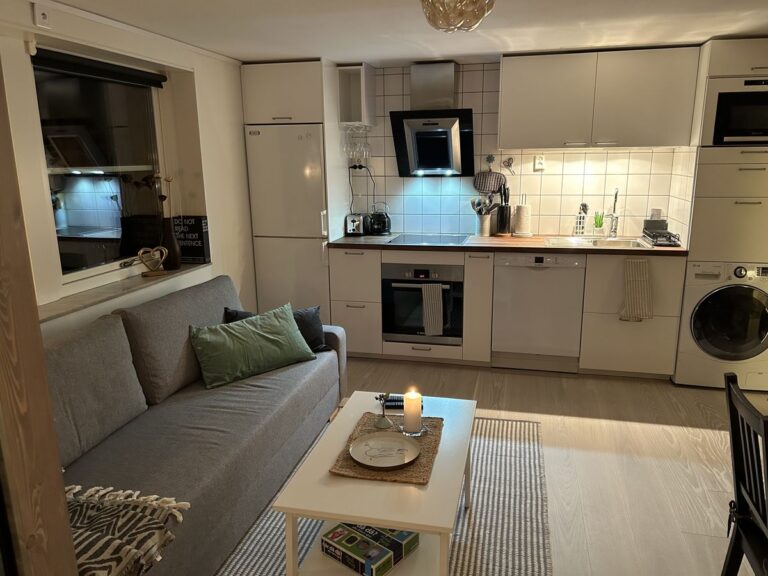 93f34ea50f3c114a1e84cab87c5e51818698f6a6f28d3485afae6756eb9b185f