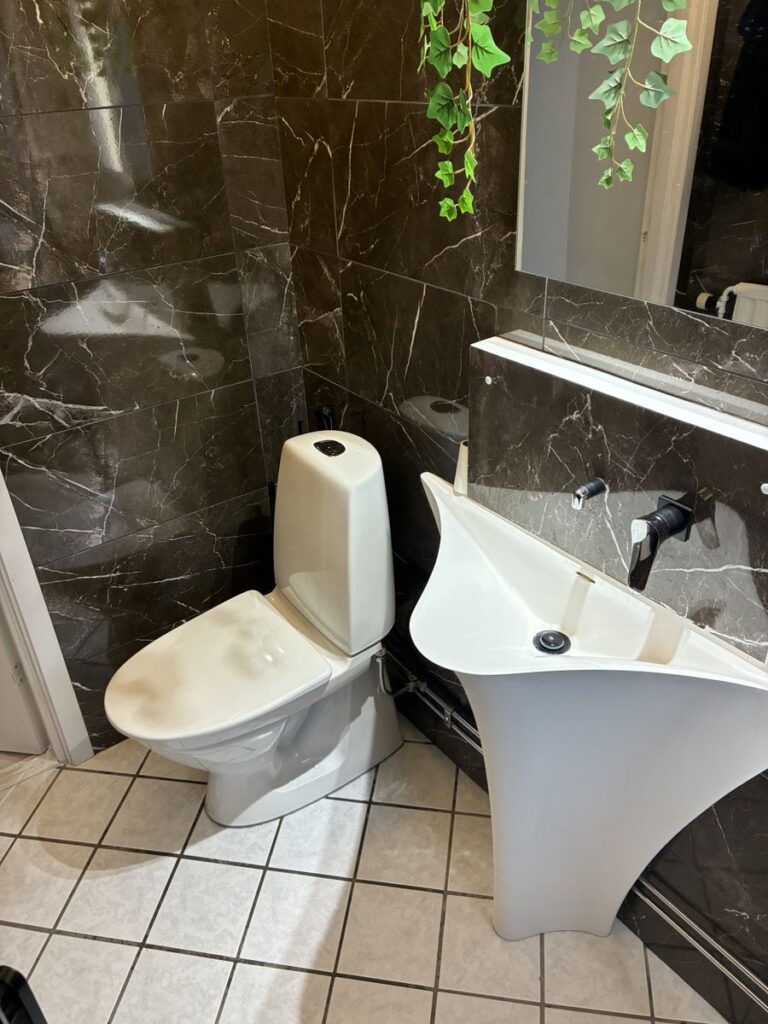 a7dab25d361e360c8c35aebcd1fae5e7c5bd9b23be6e0d4ce0dd1fa7b766891a