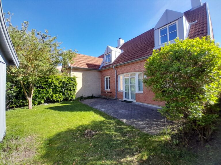 d1a2ef779a314dfcb7837fc8cd55acd4184f32a0d989b7e17017a783f450e01e