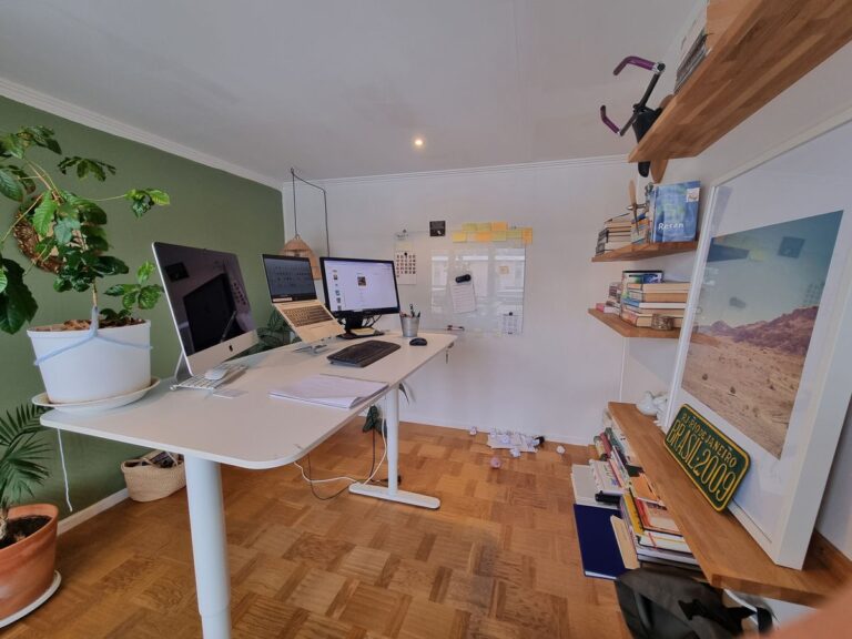 d6a7efb62aec788c601b4283ba63699afa089ea2e1733e6cccb5e9cf264f23d3