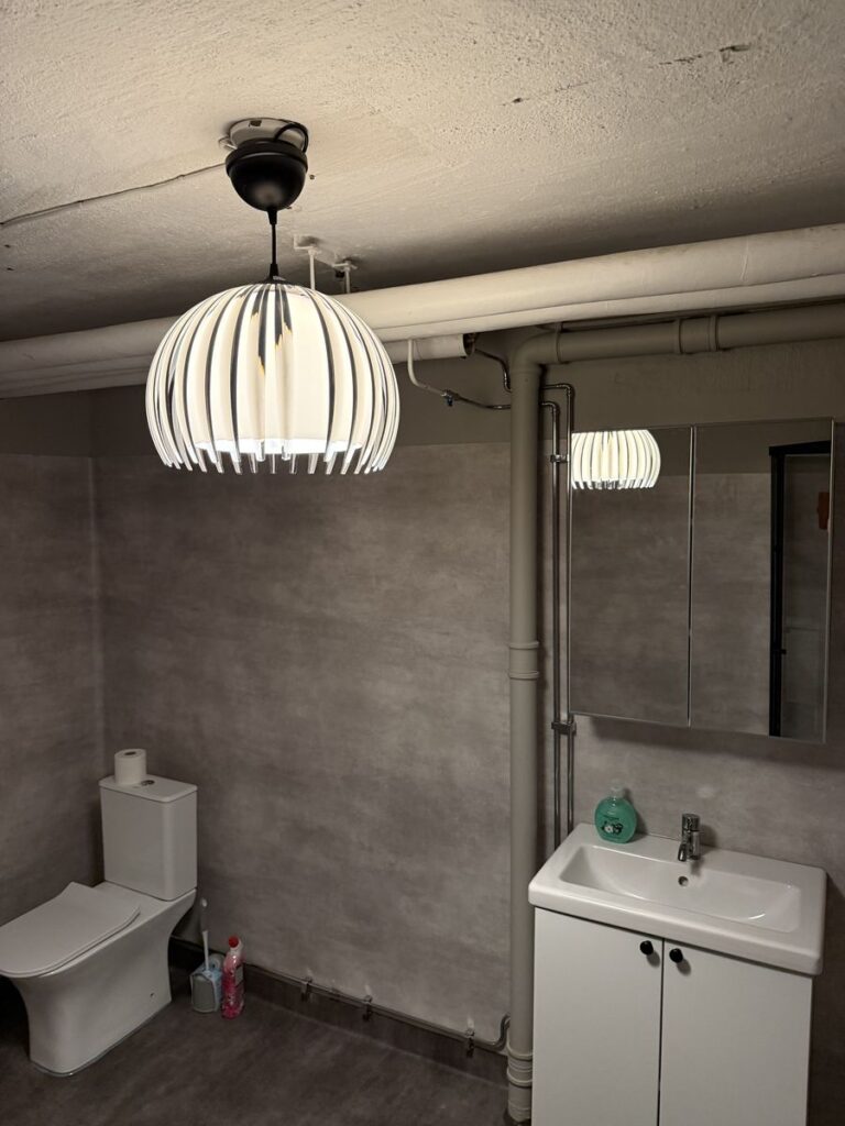 da77d261754db84b5afbda550ef09706d5125a0dd96de19e9b6ff46969aadf47