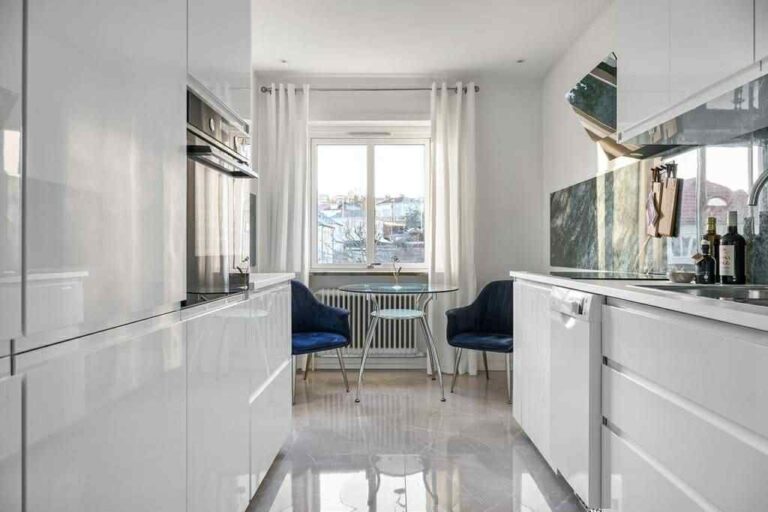 fccbcb38ec4de0d289a9145956fc23fc84c3b8353d99573778935034a9a8436f