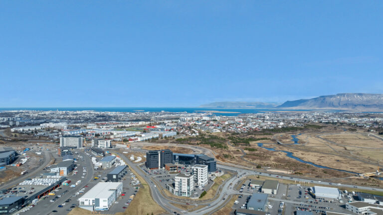 nlit9a3bxlmvdy9ku4vr