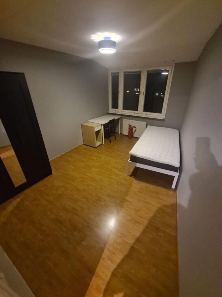 05f2984a3463324d1ff964847cb3e89467b64ea7c707386e5e63a04252fea718