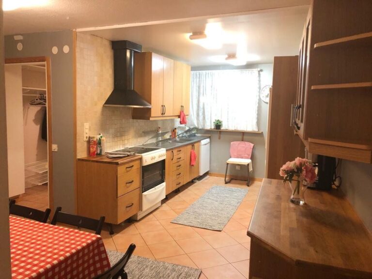 1f120c5a5ee8824f4a5b36c6bc72521cf79f3dbaea2968641ca70ff8c3157004