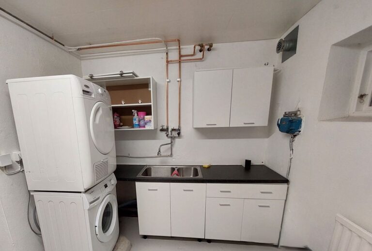 1f6d16f43319328cb61674d602e9c0b406a1649aa662836714b7f55e999a5970