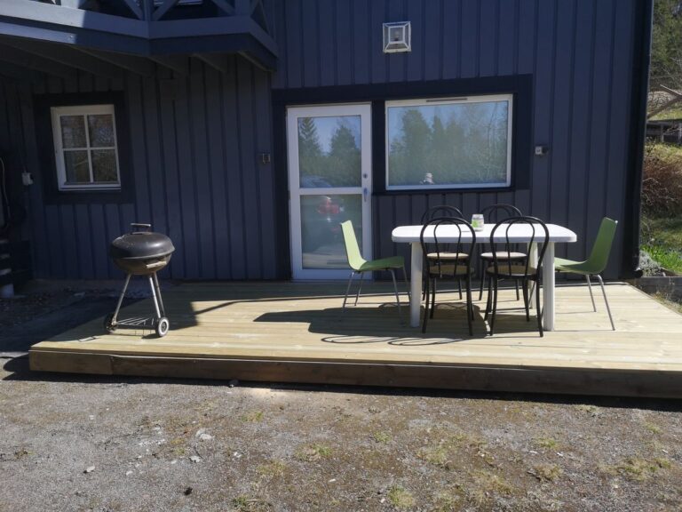 23bc981be09f9fddf003d7628cce438a3ca0981fa0bc26fcb3731ec030f1055f