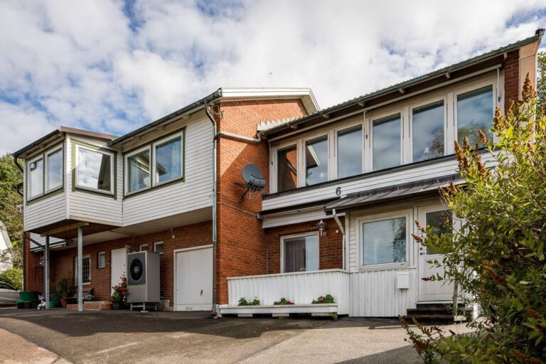 3c6bf07cf7cdb4856790601d135cdfed44ef3755b5a73e87f06d9bf74ca61ebe