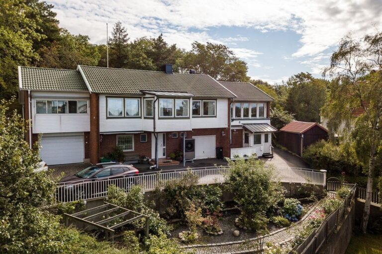 530890e2f1664c619df0f13e5dbd01355ed09a09c933fce8469b3b7d370f53bb