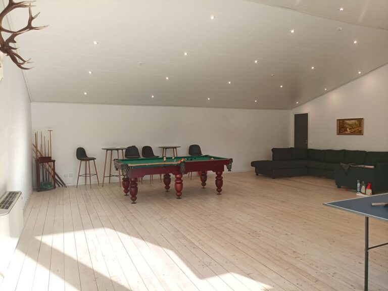 5ef3afc34c5365a8aece626d6aaa41c904891a3b3f92fd8e76df5cb38e6b89db