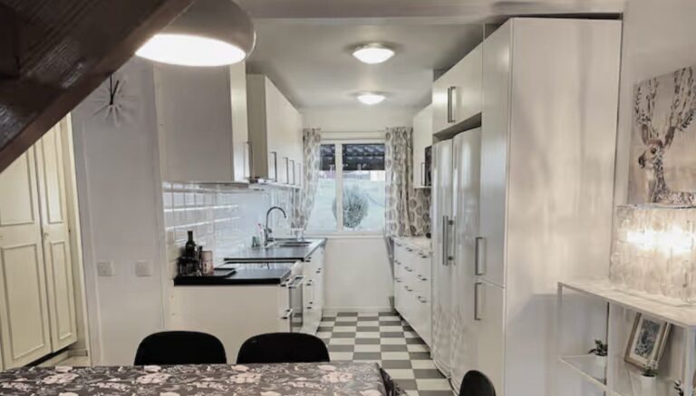 659c535e9ad584f8b61e9779f350d76c612358ebbeb588c3d6cc1c4b103ad68a