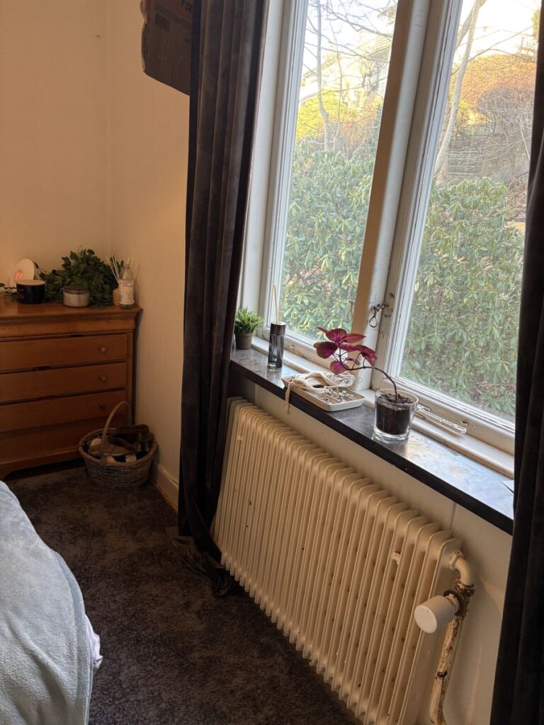 6dea847172764a17df18c9a8865a91855eaa2e5c3e4c30549c32205790dd4b18