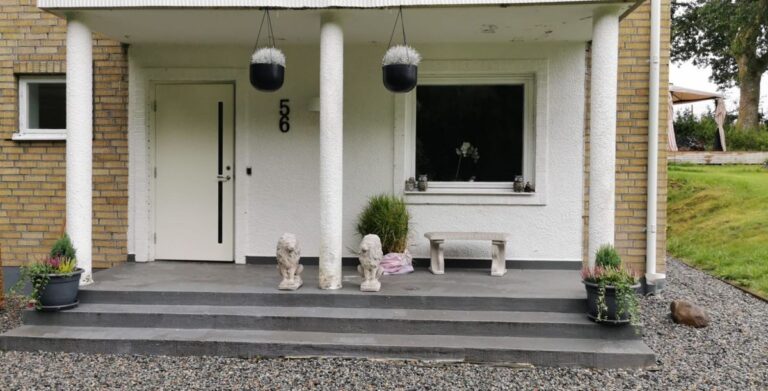 810acd69525ba181de6cea113d470fae2433b83d94f72ff4d99347cb4150633f