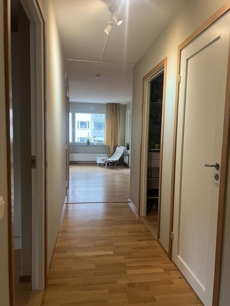 8d3dd3e847e7b8f83f015c5e632c5858212f1dd0e77fbe7dc1065d6a9cbe24c4