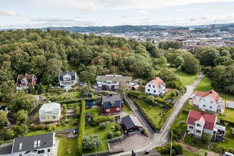 8ee0f1a3deccb4e90930e5599f6bcebe0e956e4781ba638fd396c2aa8316e99a