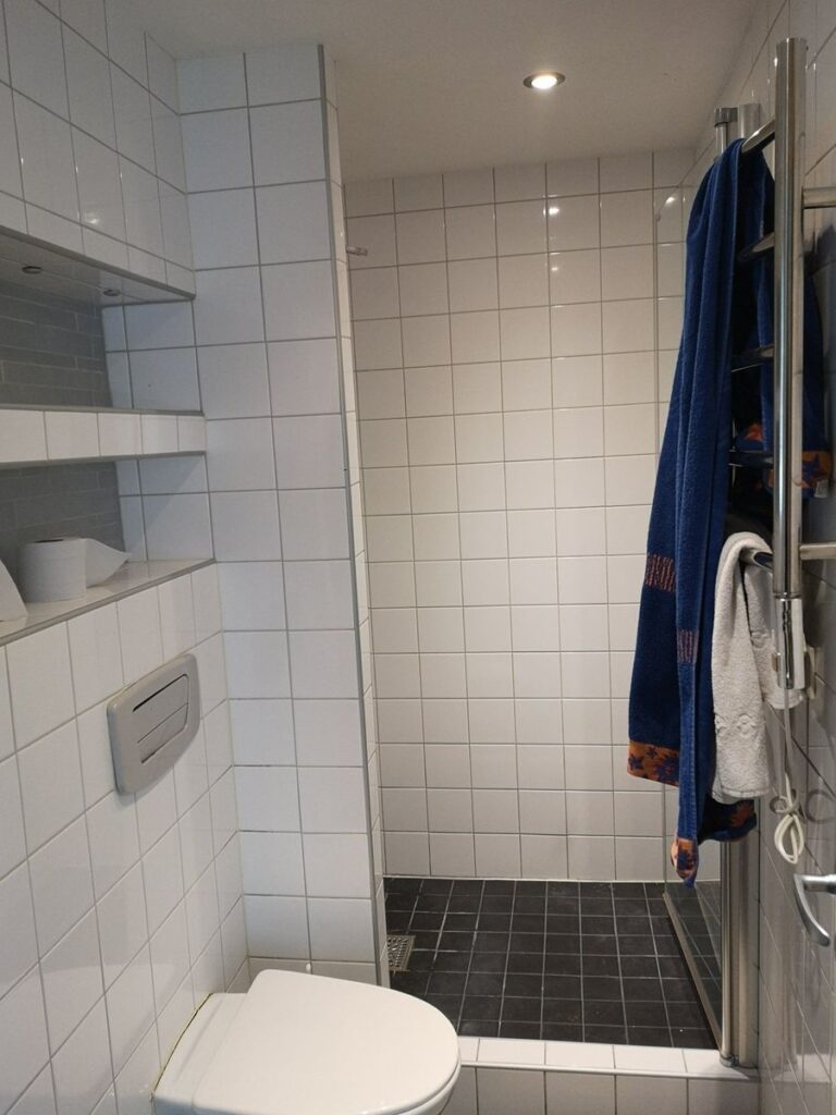 91001167aab6ec5981de4c308f135e9b8f647ed576a6da23b20136ba2bb497cc