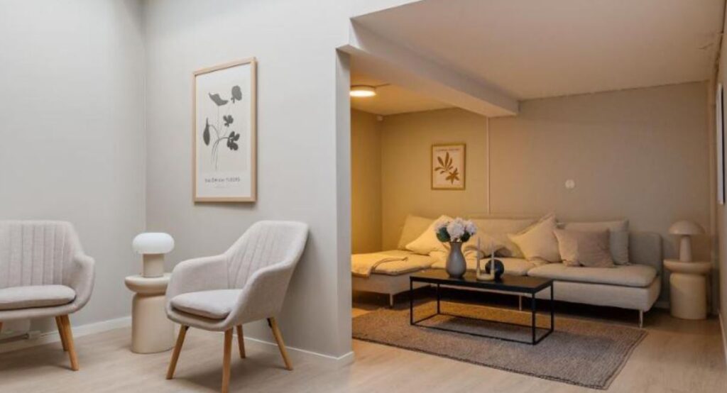 Book furnished apartments for corporate stay in Bergen with fully equipped spaces, convenient locations & affordable options