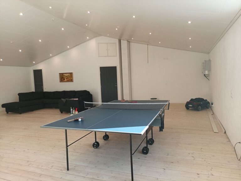 a67dc865bda0cad6e0200db972182b592513e02ff0fa0eb44bfda76ca1eedf3c (1)