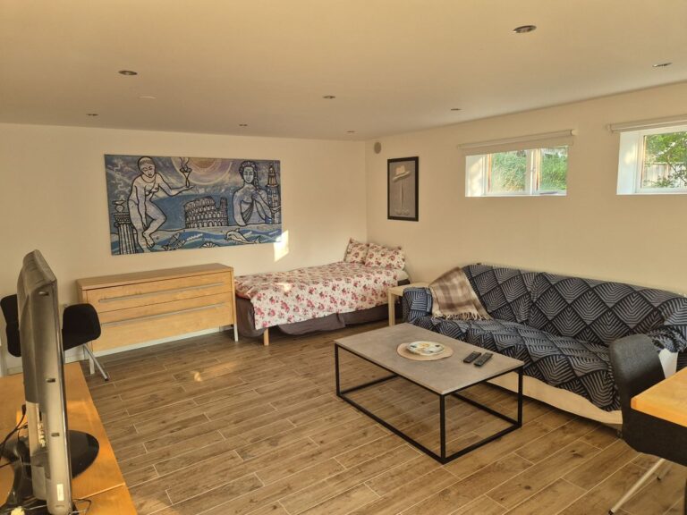 b0bbf8042f75a314b877b6f3ddd0b9a3f1d6112158c0107bb525fe2d124479ab